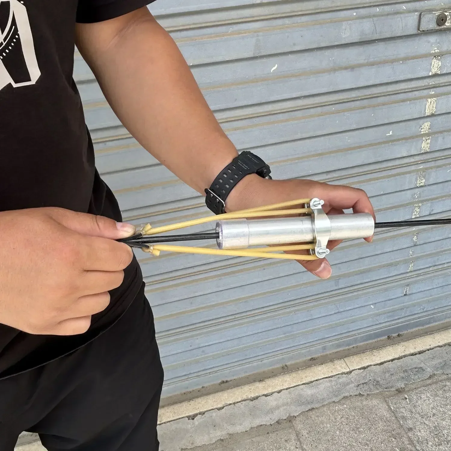 1pc Outdoor Mini Portable Hand - Outdoor Hunting Toys review and price